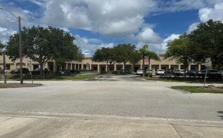Pictures of Office, Retail, Industrial property located at 298 S Nova Road Suite E, Ormond Beach, FL 32174 for lease - image #1