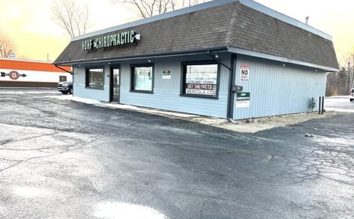 Pictures of Retail, Office, Special Purpose property located at 1709 Gratiot Blvd, Marysville, MI 48040 for lease - image #1