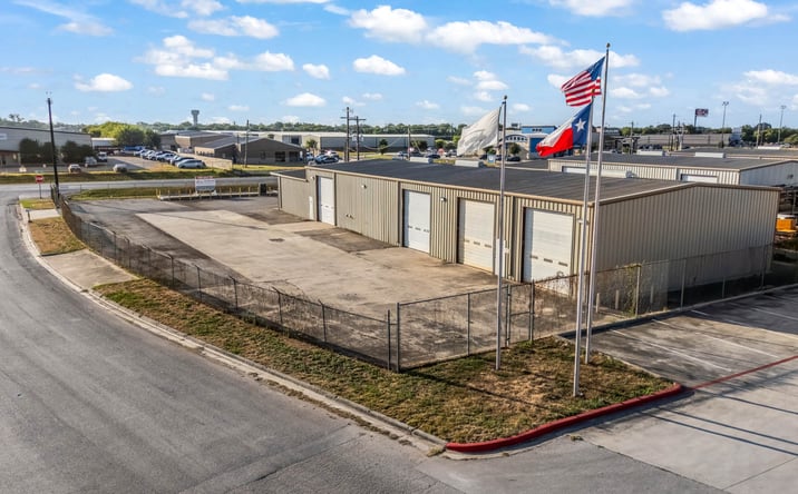 Pictures of Industrial property located at 413 FM1103, Cibolo, TX 78108 for lease - image #1
