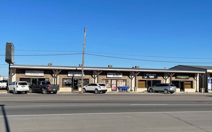 Pictures of Retail, Office property located at 128 N Saginaw Blvd, Saginaw, TX 76179 for lease - image #1