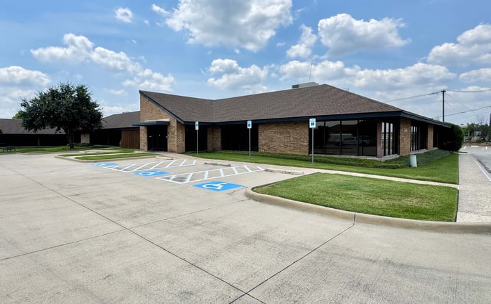 Pictures of Office property located at 1331 & 1441 Airport Fwy, Euless, TX 76040 for lease - image #1
