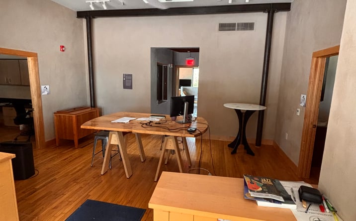 Pictures of Office property located at 800 19th St, Des Moines, IA 50314 for lease - image #1