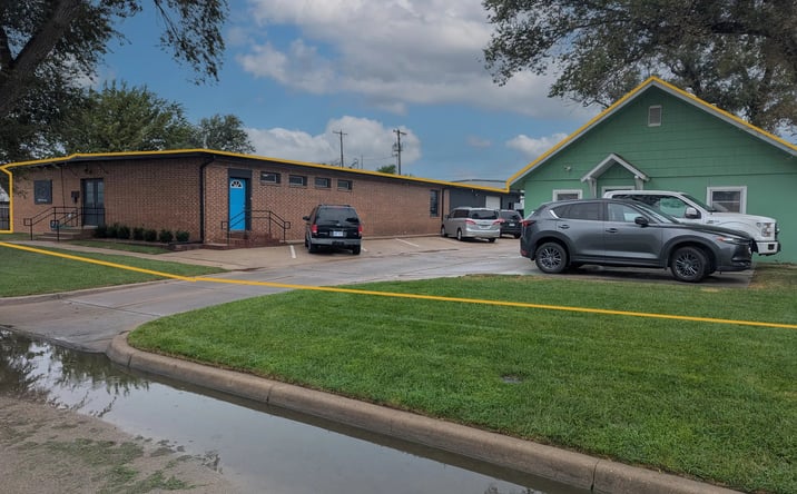 Pictures of Office property located at 1417 S Handley St, Wichita, KS 67213 for lease - image #1