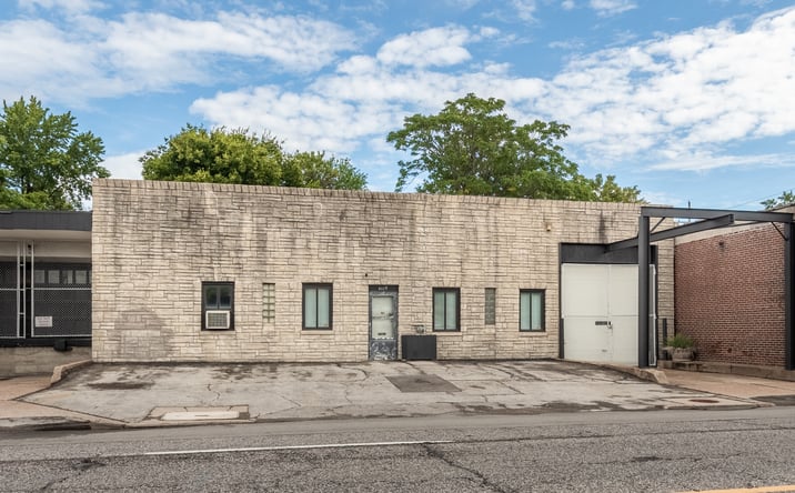 Pictures of Office, Industrial property located at 6609 Olive Blvd, University City, MO 63130 for lease - image #1