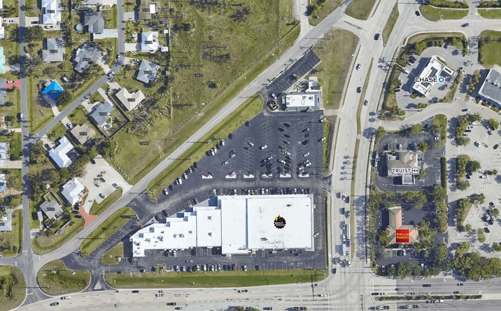 Pictures of Retail property located at 15455-15501 Old Mcgregor Blvd, Fort Myers, FL 33908 for lease - image #1