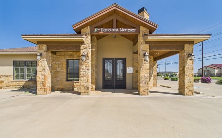 Pictures of Office property located at 3402 110th St, Lubbock, TX 79423 for lease - image #1