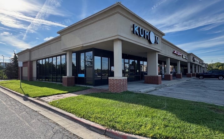 Pictures of Retail property located at 8311 W 135th St, Overland Park, KS 66223 for lease - image #1