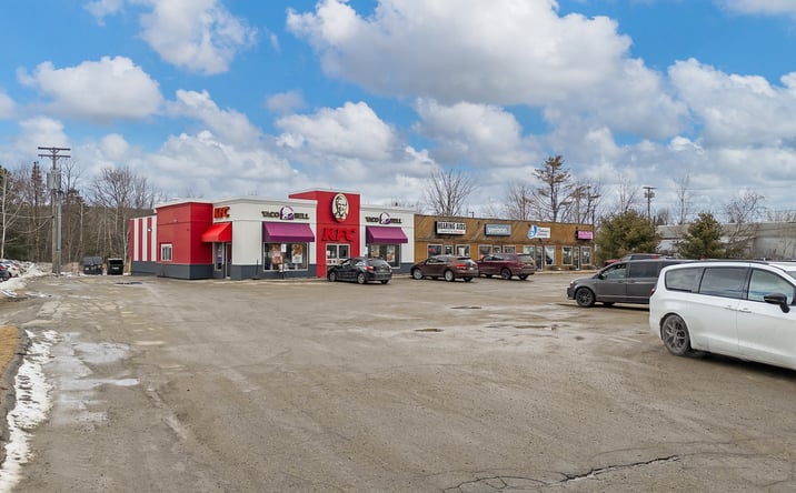 Pictures of Retail property located at 369 Wilton Rd, Farmington, ME 04938 for lease - image #1