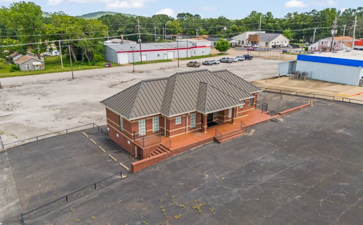 Pictures of Retail, Office property located at 112 US Hwy 271 N, Gilmer, TX 75644 for lease - image #1