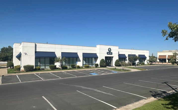 Pictures of Office property located at 1346 S Legend Hls Dr, Clearfield, UT 84015 for lease - image #1