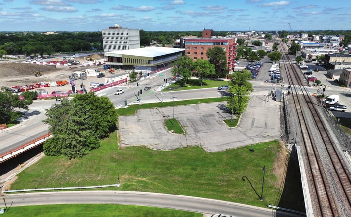 Pictures of Retail, Land property located at 1-4th St S, Moorhead, MN 56560 for lease - image #1