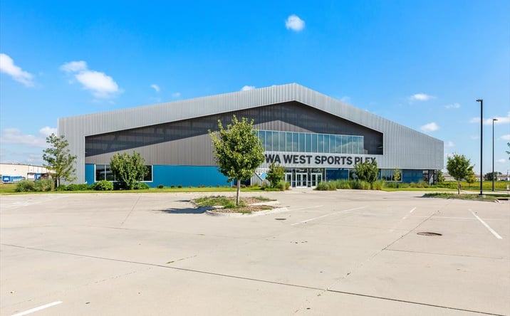 Pictures of Special Purpose property located at 3260 Mid America Loop, Council Bluffs, IA 51501 for lease - image #1