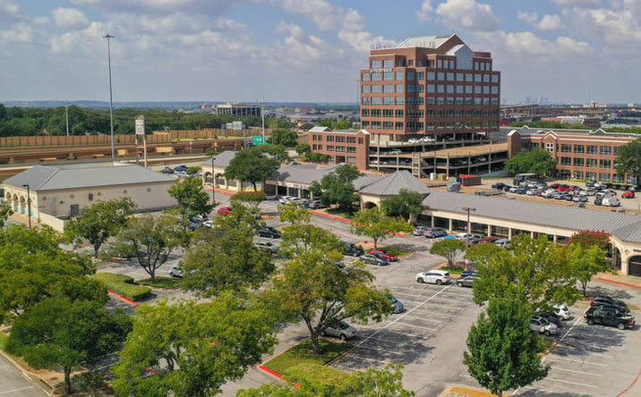Pictures of Retail property located at 900 Airport Fwy, Hurst, TX 76054 for lease - image #1
