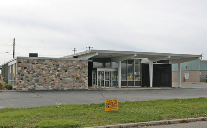Pictures of Retail, Office property located at 3316 S Martin Luther King Jr Blvd, Lansing, MI 48910 for lease - image #1