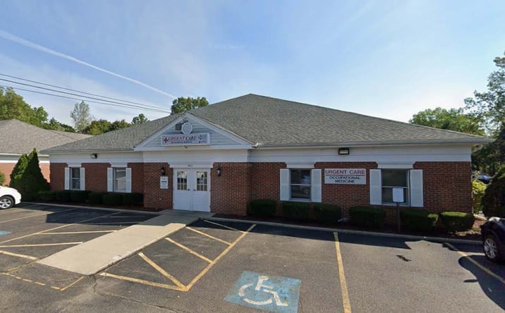 Pictures of Office property located at 3909 Darrow Rd, Stow, OH 44224 for lease - image #1