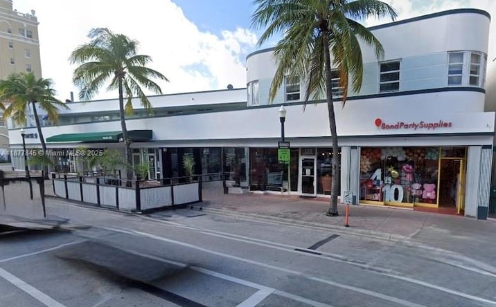 Pictures of Retail, Restaurant property located at 1218 Washington AVE, Miami Beach, FL 33139 for lease - image #1