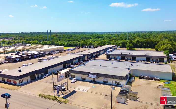 Pictures of Industrial property located at 2800 W. Division Street, Arlington, TX 76102 for lease - image #1