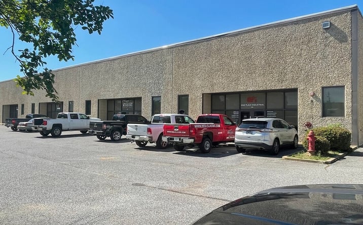 Pictures of Industrial property located at 1562 2 Pl, Memphis, TN 38116 for lease - image #1