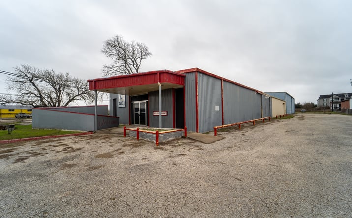 Pictures of Industrial property located at 3011 Houston Hwy, Victoria, TX 77901 for lease - image #1