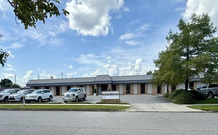 Pictures of Office property located at 3212 Midtown Park S, Mobile, AL 36606 for lease - image #1