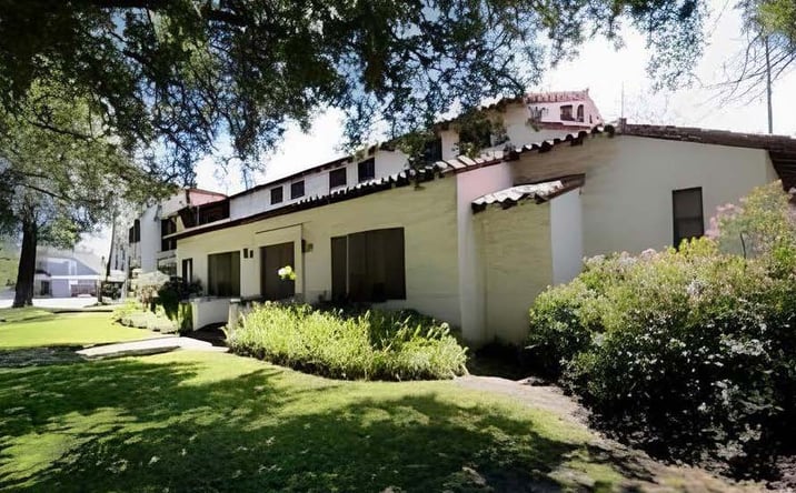 Pictures of Retail property located at 690 E Orange Grove Blvd, Pasadena, CA 91104 for lease - image #1