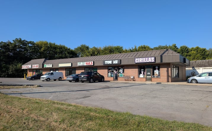 Pictures of Retail, Office property located at 2213 S Scatterfield Rd, Anderson, IN 46016 for lease - image #1