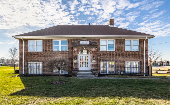Pictures of Office property located at 3000 Shelby St, Indianapolis, IN 46227 for lease - image #1