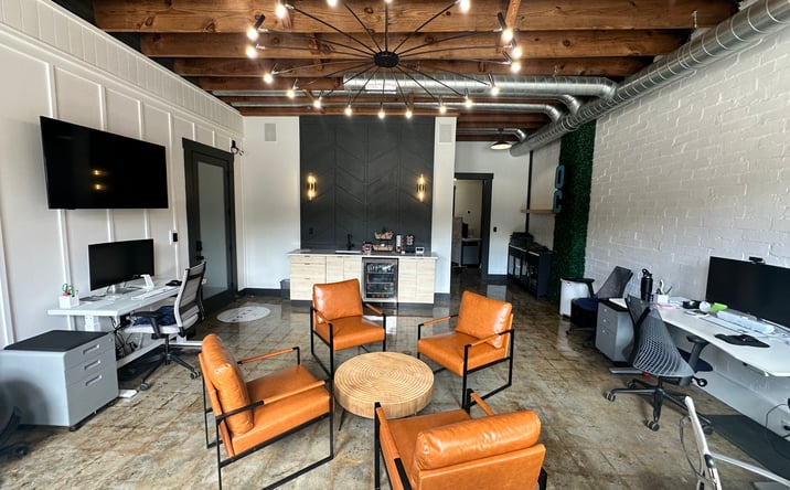 Pictures of Office property located at 1930 Freedom Dr, Charlotte, NC 28208 for lease - image #1
