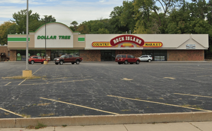 Pictures of Retail property located at 2252 24th St, Rock Island, IL 61201 for lease - image #1