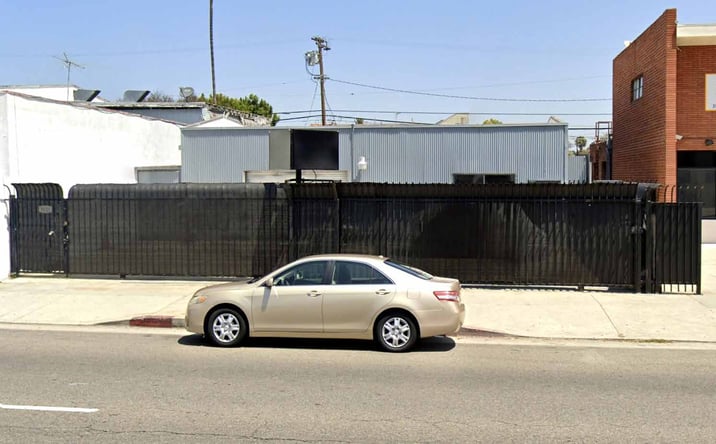 Pictures of Retail, Office, Industrial property located at 3121 W Jefferson Blvd, Los Angeles, CA 90018 for lease - image #1