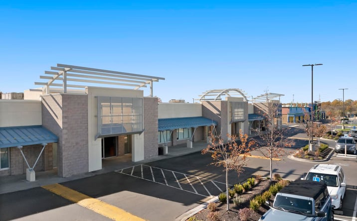 Pictures of Retail property located at 509 NW Barry Rd, Kansas City, MO 64155 for lease - image #1