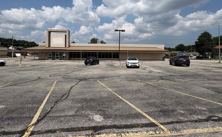 Pictures of Retail, Office property located at 9220 W Greenfield Ave, West Allis, WI 53214 for lease - image #1