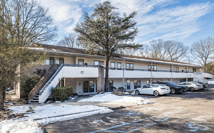 Pictures of Office property located at 340 Veterans Memorial Hwy, Commack, NY 11725 for lease - image #1