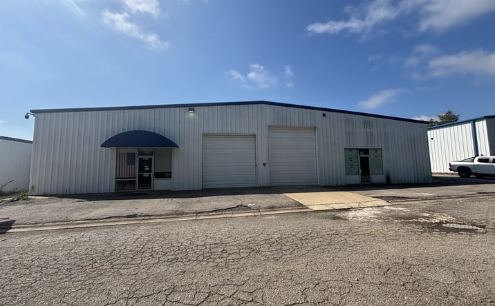 Pictures of Industrial property located at 5517 Wheeler Ave, Fort Smith, AR 72901 for lease - image #1