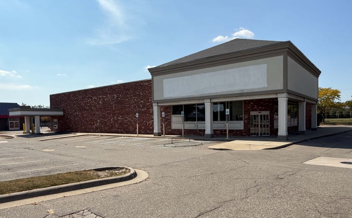 Pictures of Retail property located at 16000 E 10 Mile Rd, Eastpointe, MI 48021 for lease - image #1