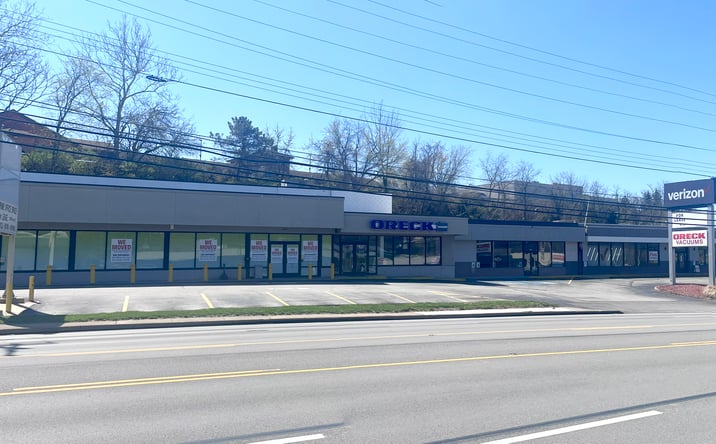 Pictures of Retail property located at 3828 William Penn Hwy, Monroeville, PA 15146 for lease - image #1