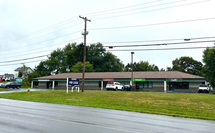 Pictures of Retail property located at 2024 E Washington St, New Castle, PA 16101 for lease - image #1