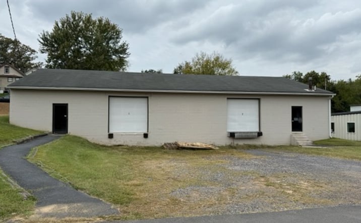 Pictures of Industrial property located at 933 Fairfax Ave, Waynesboro, VA 22980 for lease - image #1