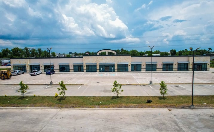 Pictures of Retail, Office, Restaurant property located at 1130 Aldine Bender Rd, Houston, TX 77032 for lease - image #1