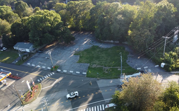 Pictures of Land property located at 192 E Main St, Clinton, CT 06413 for lease - image #1