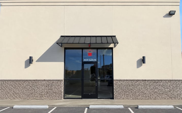 Pictures of Retail, Office, Restaurant property located at 9229 Parkway E, Birmingham, AL 35206 for lease - image #1