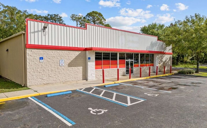 Pictures of Retail property located at 1945 Kings Rd, Jacksonville, FL 32209 for lease - image #1