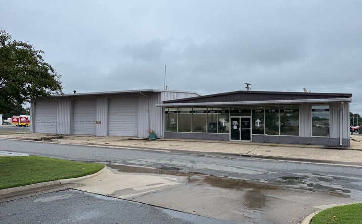Pictures of Industrial property located at 812 Merriman St, Conway, AR 72032 for lease - image #1