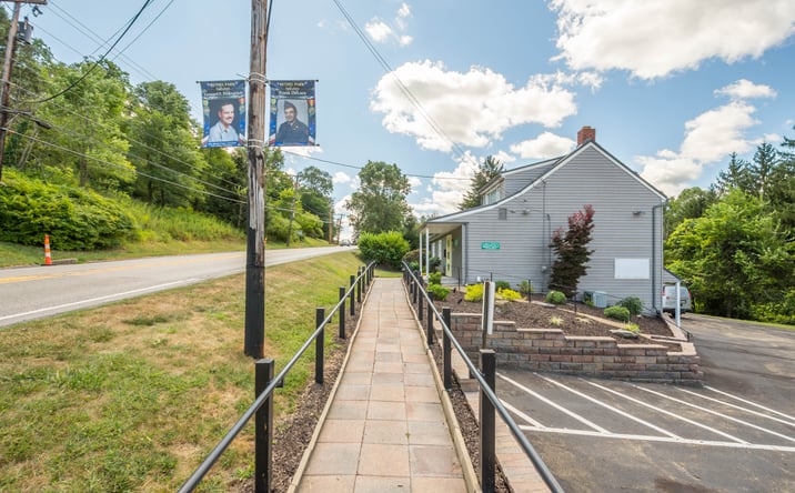 Pictures of Office property located at 5920 Library Rd, Bethel Park, PA 15102 for lease - image #1