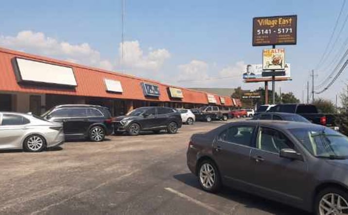 Pictures of Retail, Office, Special Purpose property located at 5141 Atlanta Hwy, Montgomery, AL 36109 for lease - image #1