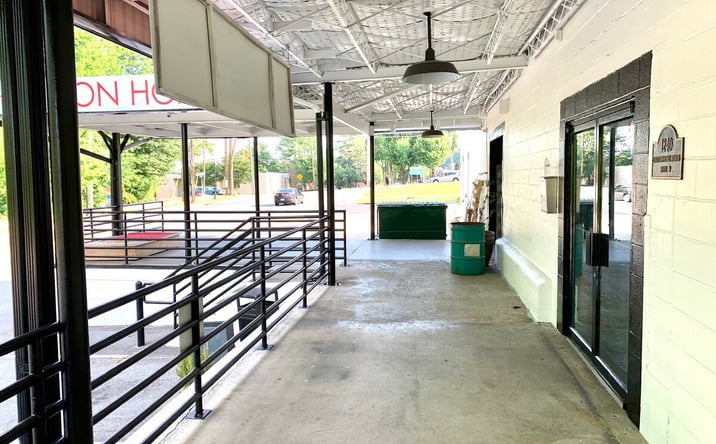 Pictures of Retail property located at 1240 Old Chattahoochee Ave NW, Atlanta, GA 30318 for lease - image #1