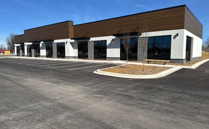 Pictures of Retail, Office property located at 845 White Road, Springdale, AR 72762 for lease - image #1