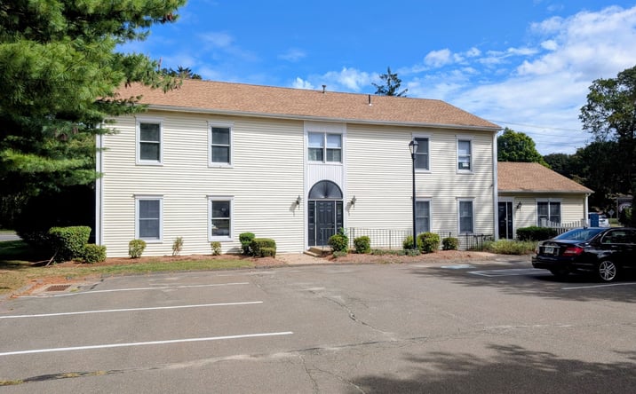 Pictures of Office property located at 3190 Whitney Ave, Hamden, CT 06518 for lease - image #1