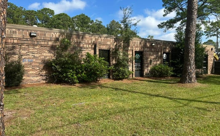 Pictures of Office, Retail, Special Purpose, Industrial property located at 2151 SOUTEL DRIVE Drive, Jacksonville, FL 32208 for lease - image #1
