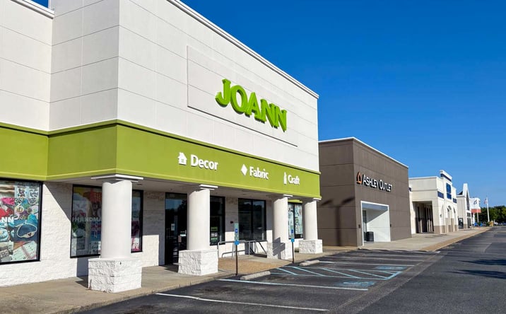 Pictures of Retail property located at 1589-1593 Crossways Boulevard, Chesapeake, VA 23320 for lease - image #1